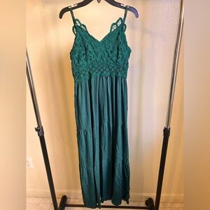 Maxi Dress Emerald Green Lace